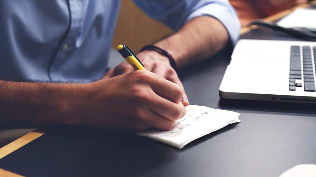 Comment faire un bon CV pour décrocher un emploi au Gabon